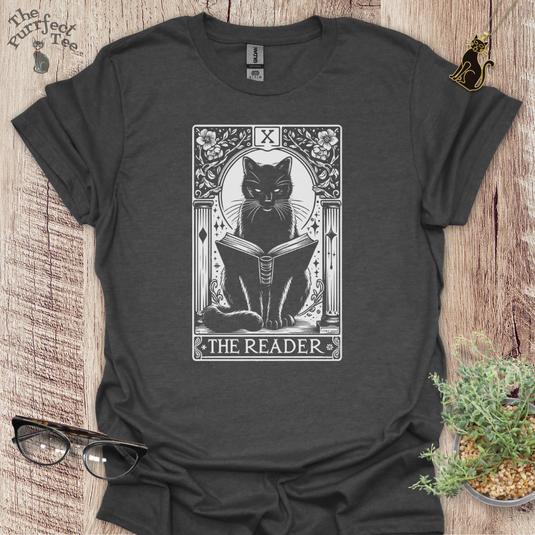 Tarot card reader cat t-shirt