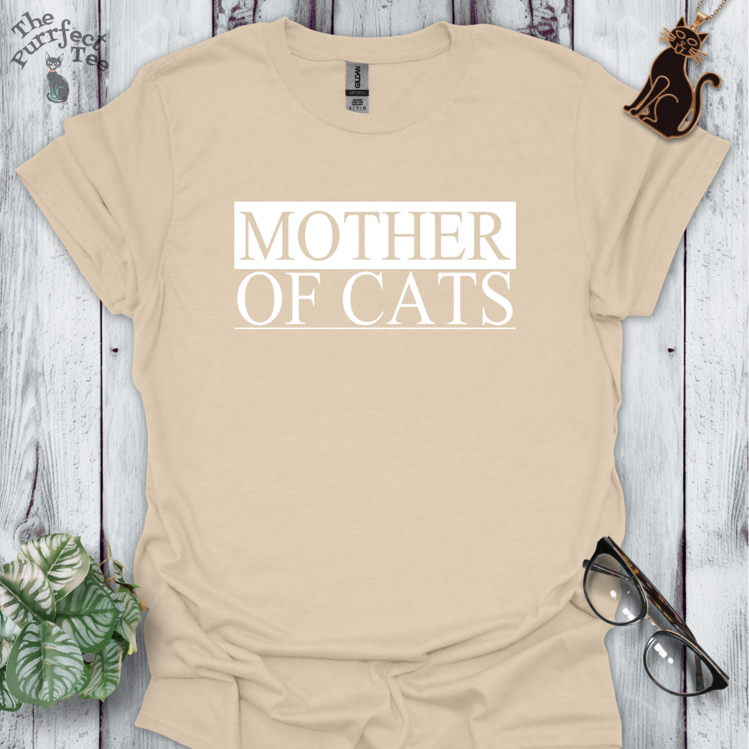 Mother of cats white/black