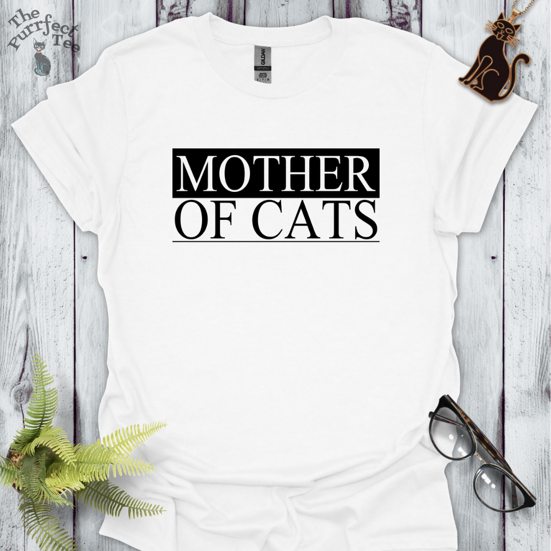 Mother of cats white/black